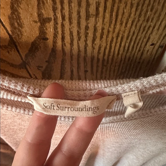 Soft Surroundings Beige V-Neck long sleeve - Picture 2 of 6